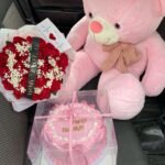 Ultimate Romantic Surprise Bundle – Premium Red Rose Bouquet, Giant Pink Teddy Bear & Custom Cake